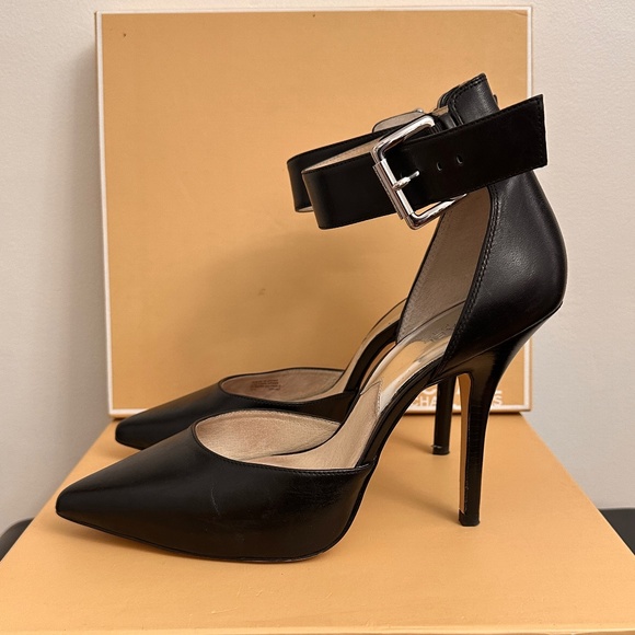 MICHAEL KORS Brinkley heels size 10. - Picture 1 of 5